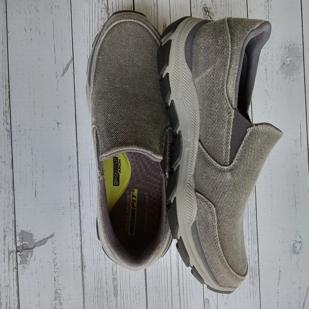 Skechers occasions seeking